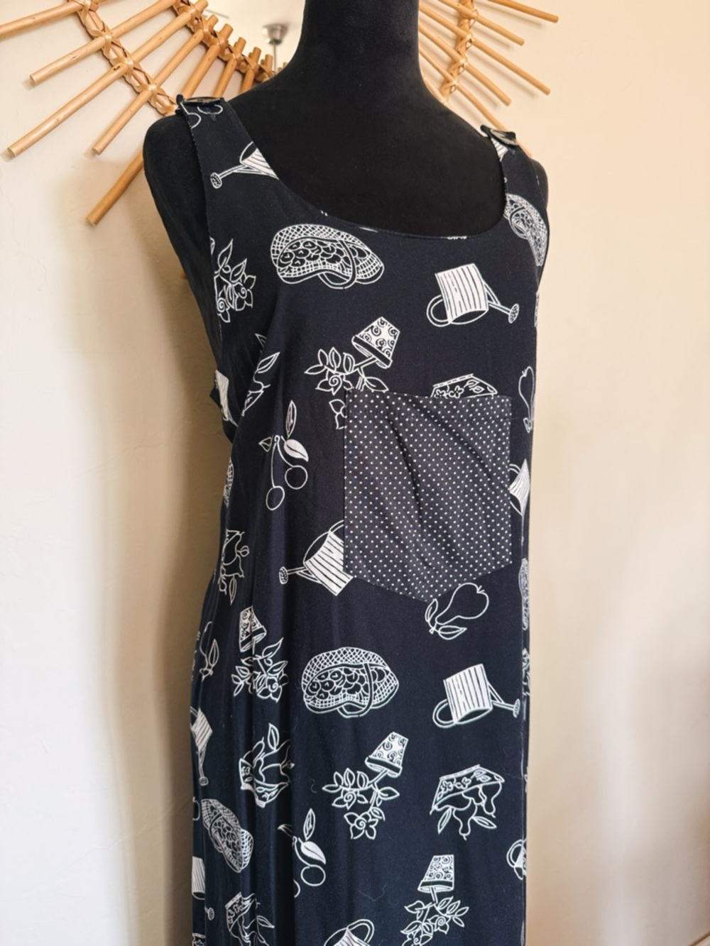 Vintage Gardening Dress - Picture 3 of 8